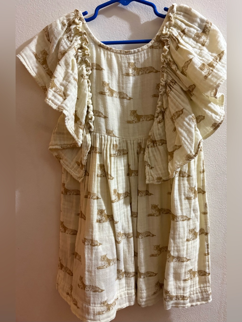 kate quinn girls size 5 year laying tigers ruffle sleeve top